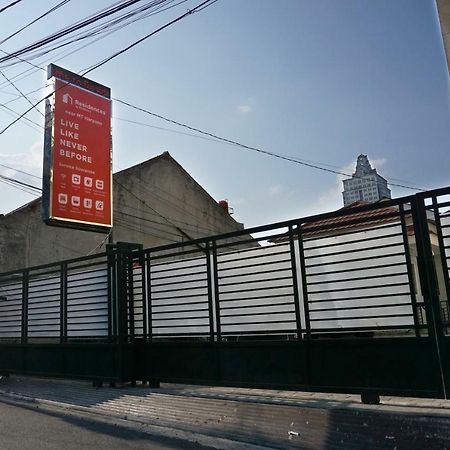 Residences By Reddoorz Near Mt Haryono - Minimum Stay 7 Days Джакарта Экстерьер фото