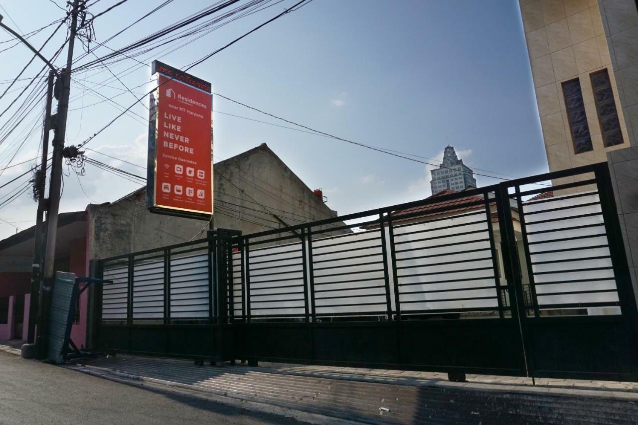 Residences By Reddoorz Near Mt Haryono - Minimum Stay 7 Days Джакарта Экстерьер фото
