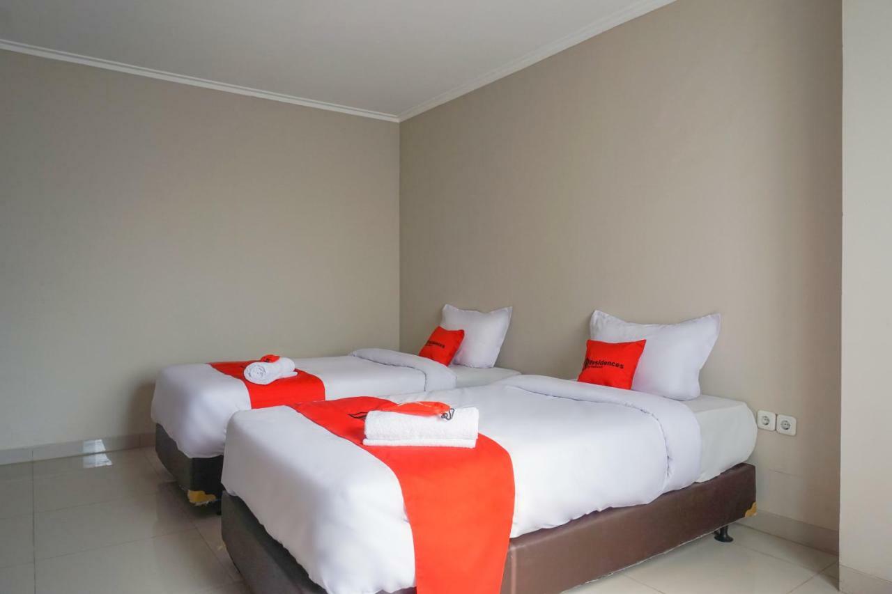 Residences By Reddoorz Near Mt Haryono - Minimum Stay 7 Days Джакарта Экстерьер фото